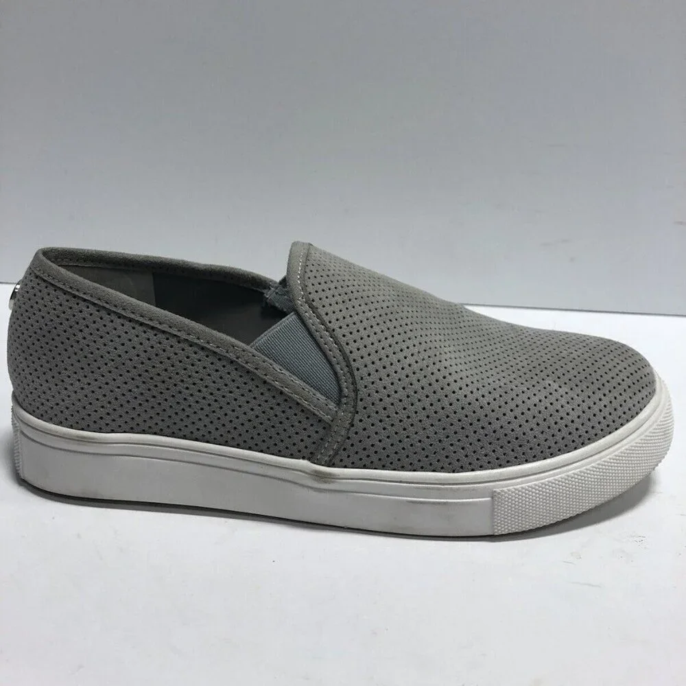 Steve Madden Women’s Zarayy, Gray Slip-On Shoes, Size 6.5M